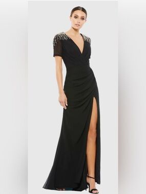 Mac Duggal Black Embellished Shoulder Evening Gown ZS 4 NWT
